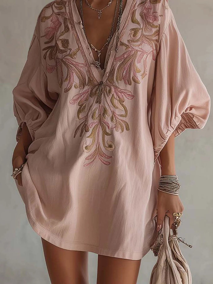 Geborduurde linnen mini-jurk