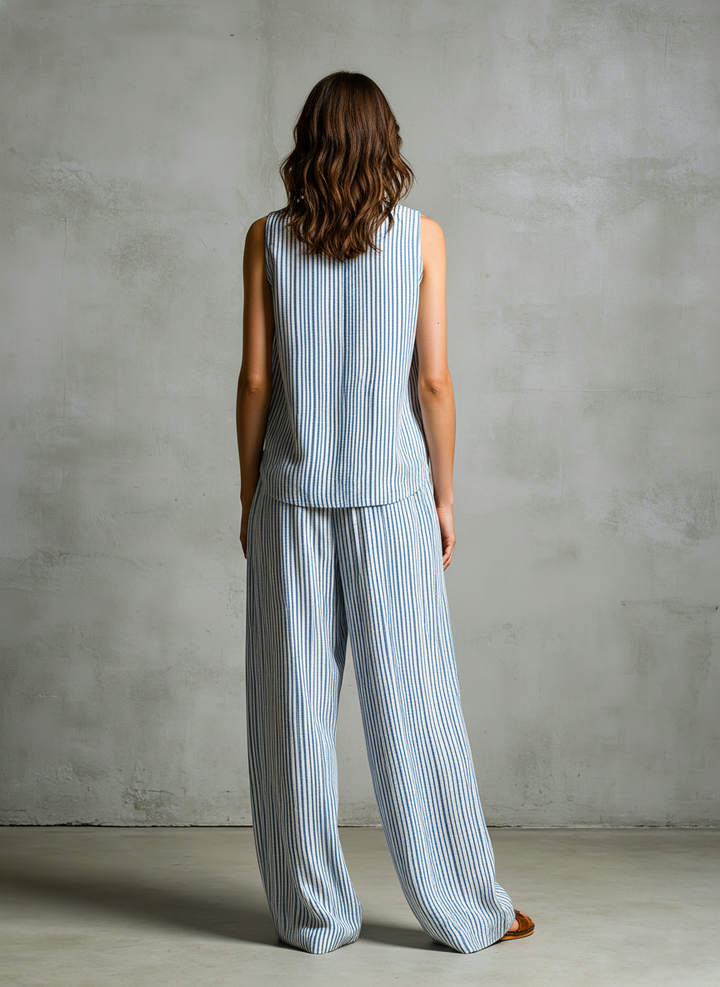 Ensemble pantalon à rayures avec col en V