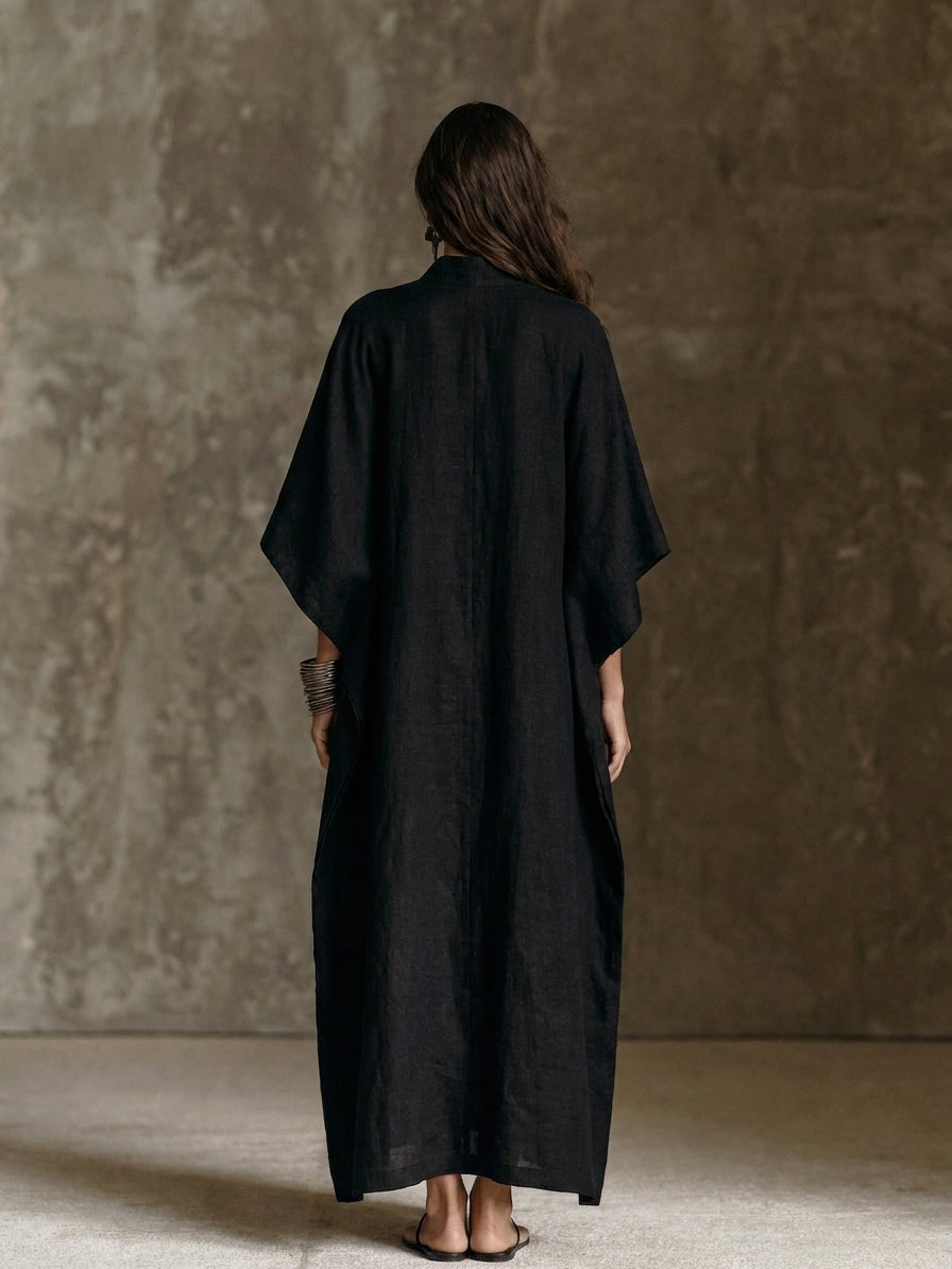 Maxikleid mit Stehkragen und Fledermausärmeln