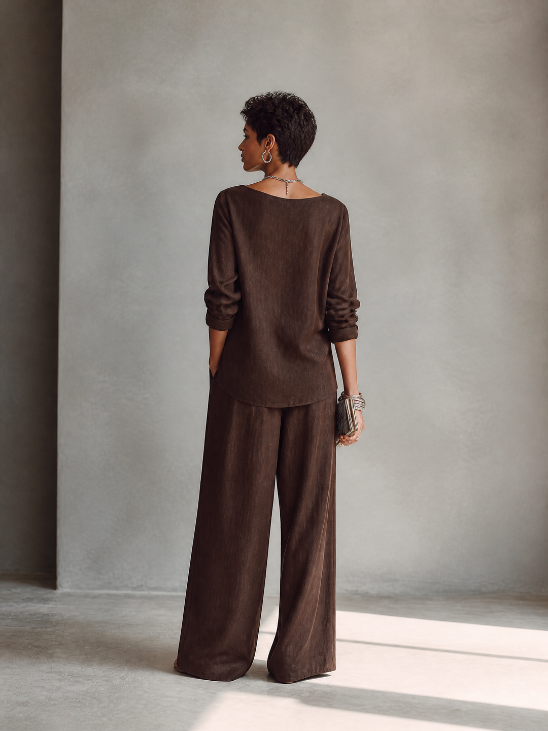 Set mit asymmetrischem Saum und weitem Bein