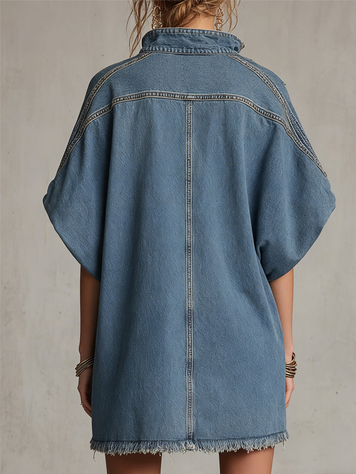 Das gewaschene blaue Denim-Minirock