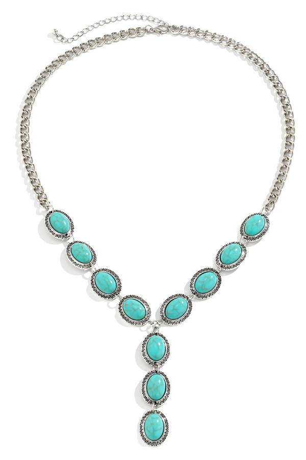 Collana con ciondolo a forma di anello turchese