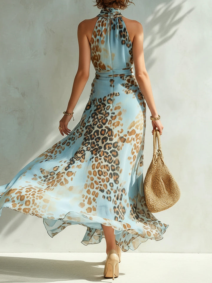 Blaues Maxikleid aus Chiffon mit Leopardenmuster
