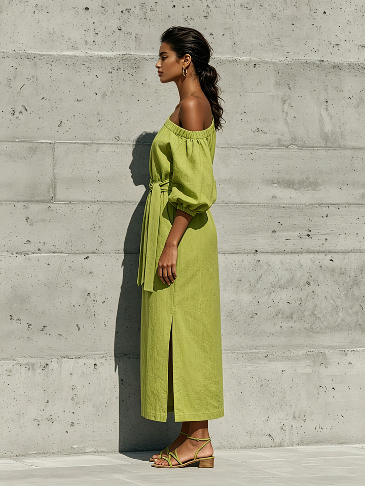 Off-shoulder midi-kjole i hør