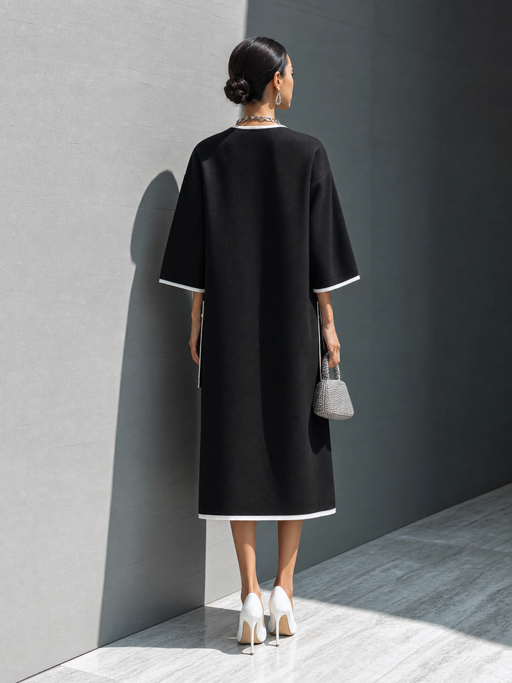 Robe midi à poches avec surpiqûres contrastantes
