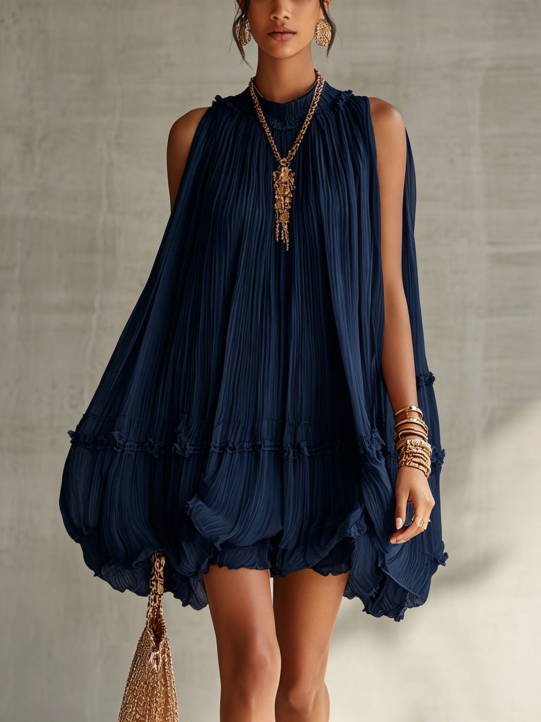 Halter-Neck Mini-Kleid aus Chiffon mit Rüschen und Bubble-Saum