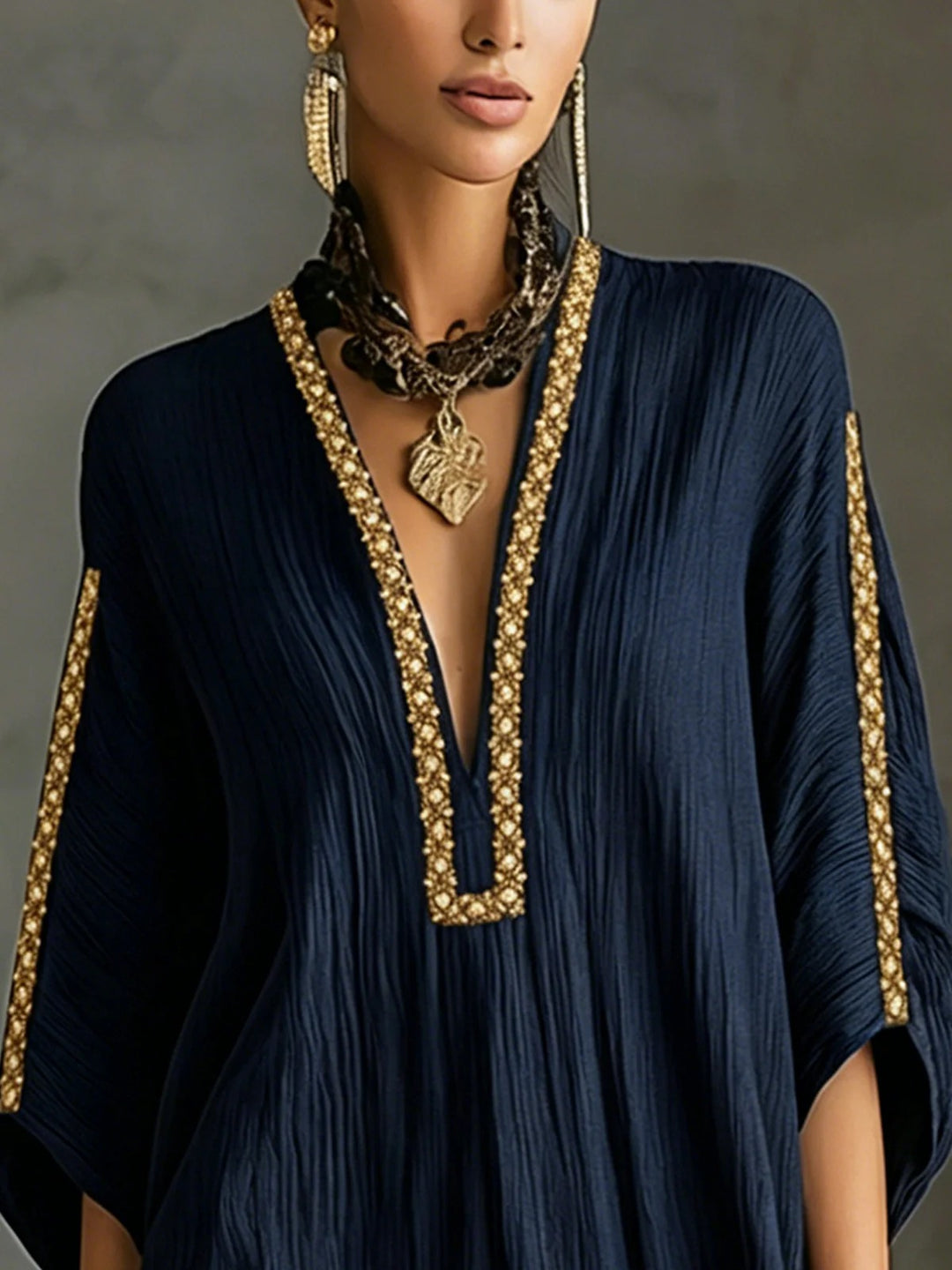 Vyšívané mini šaty kaftan
