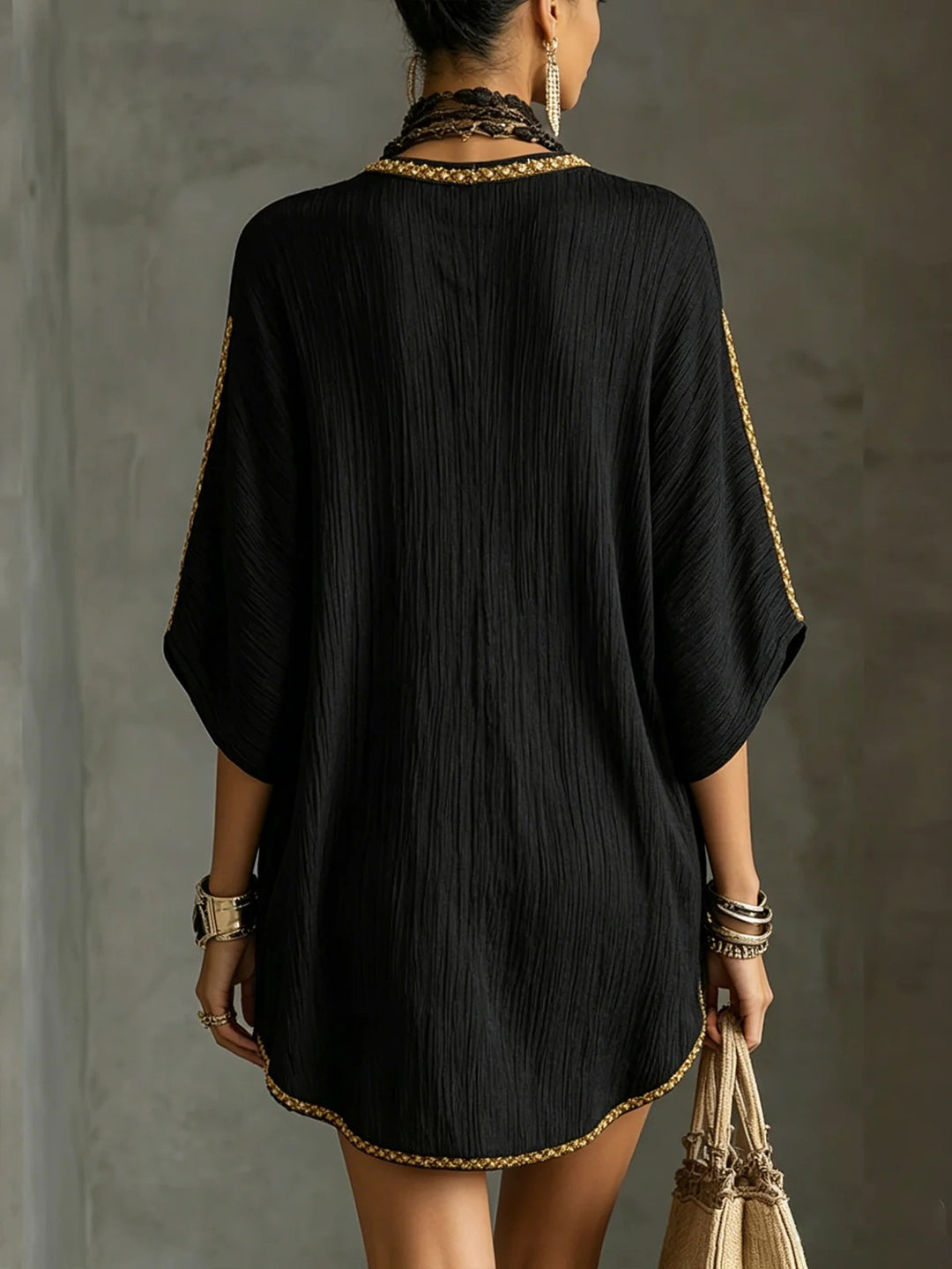 Vyšívané mini šaty kaftan