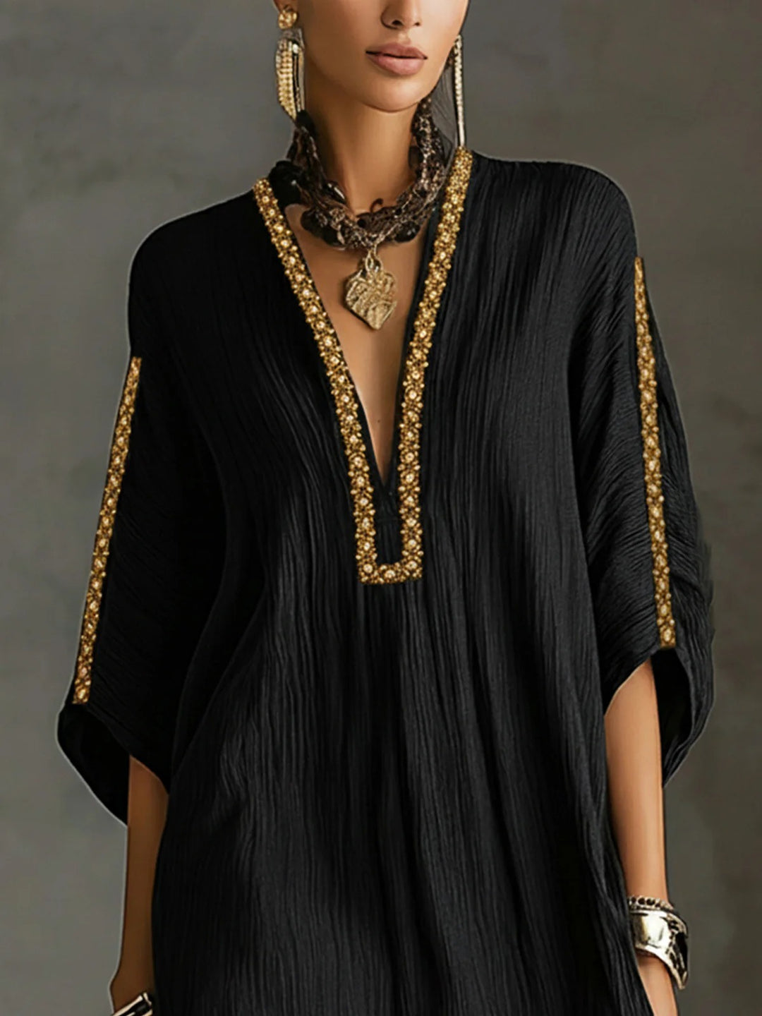 Vyšívané mini šaty kaftan